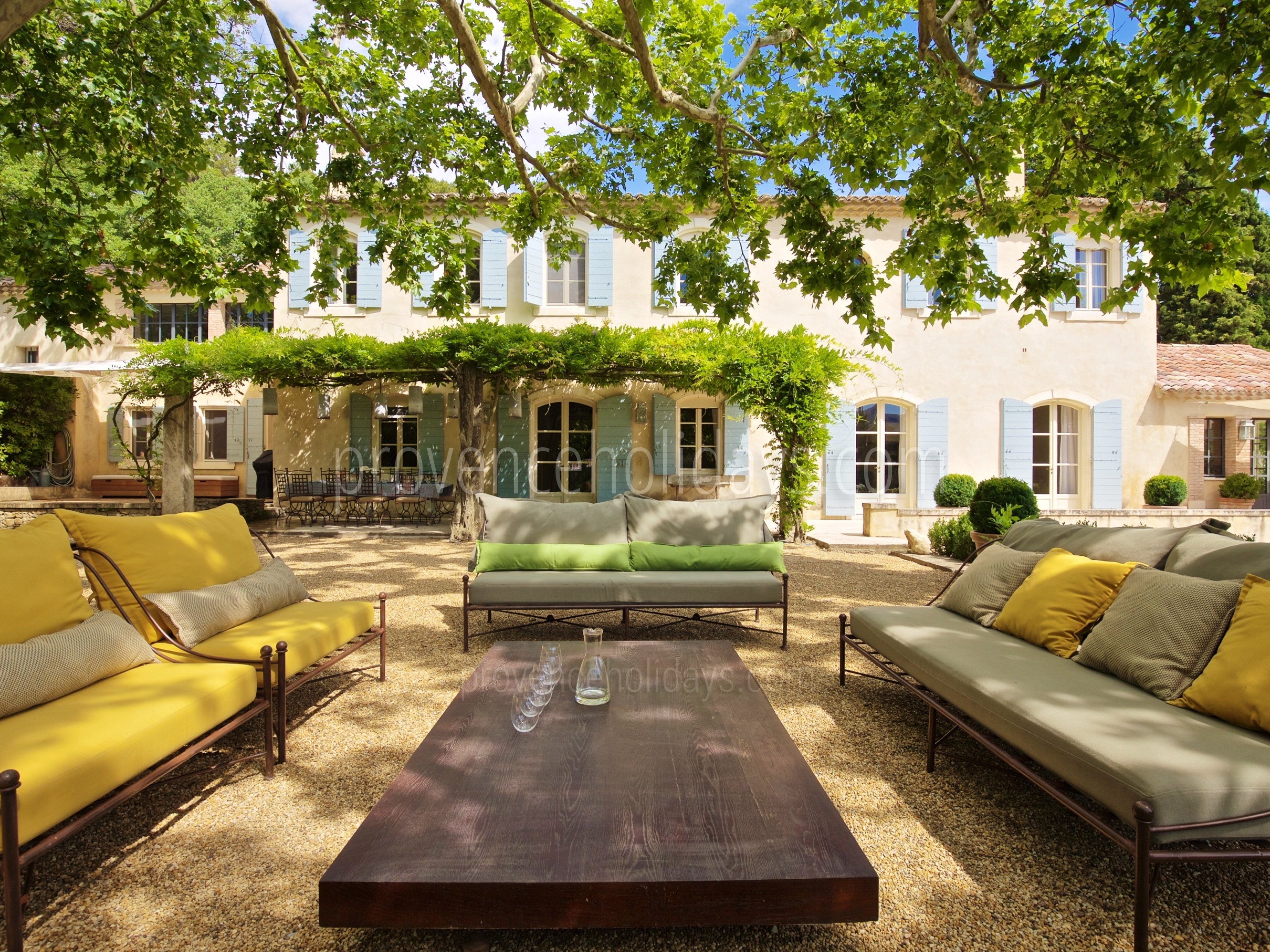 8 - Mas Provence: Villa: Exterior
