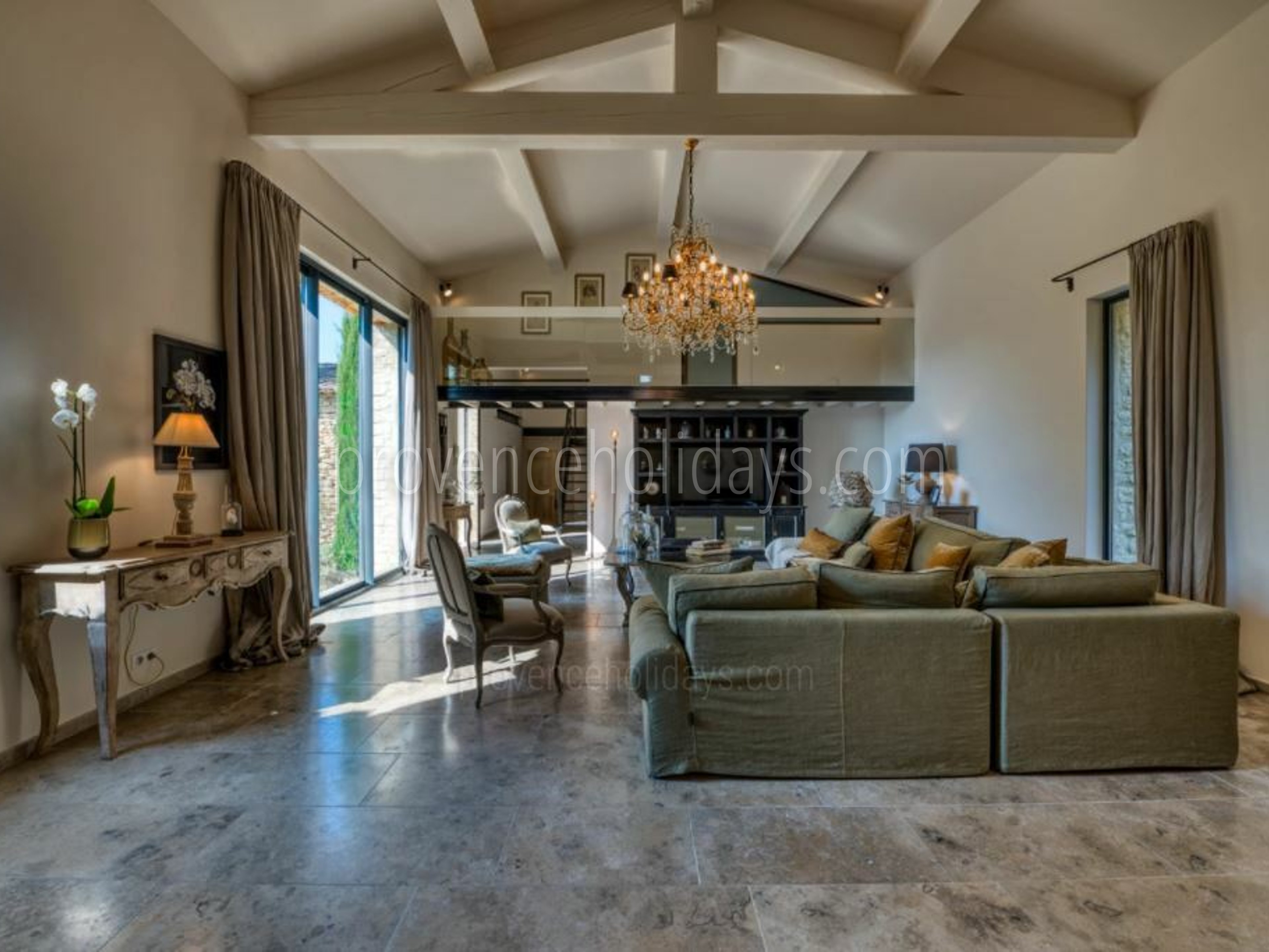17 - Villa Daurèio: Villa: Interior