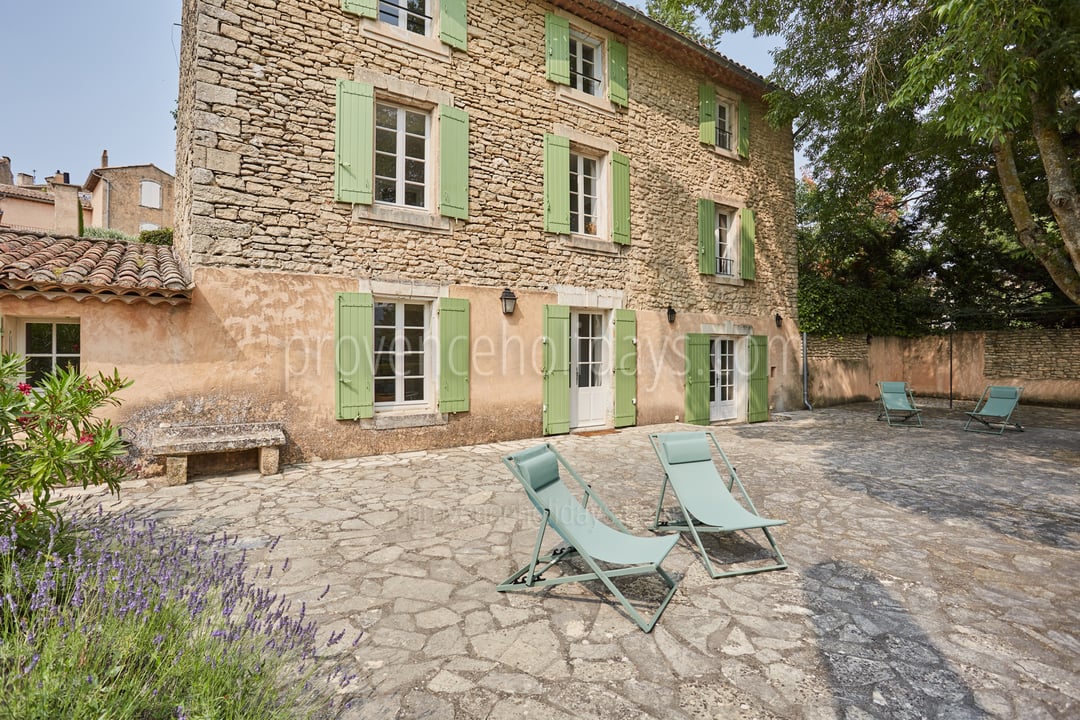 15 - La Maison de Goult: Villa: Exterior