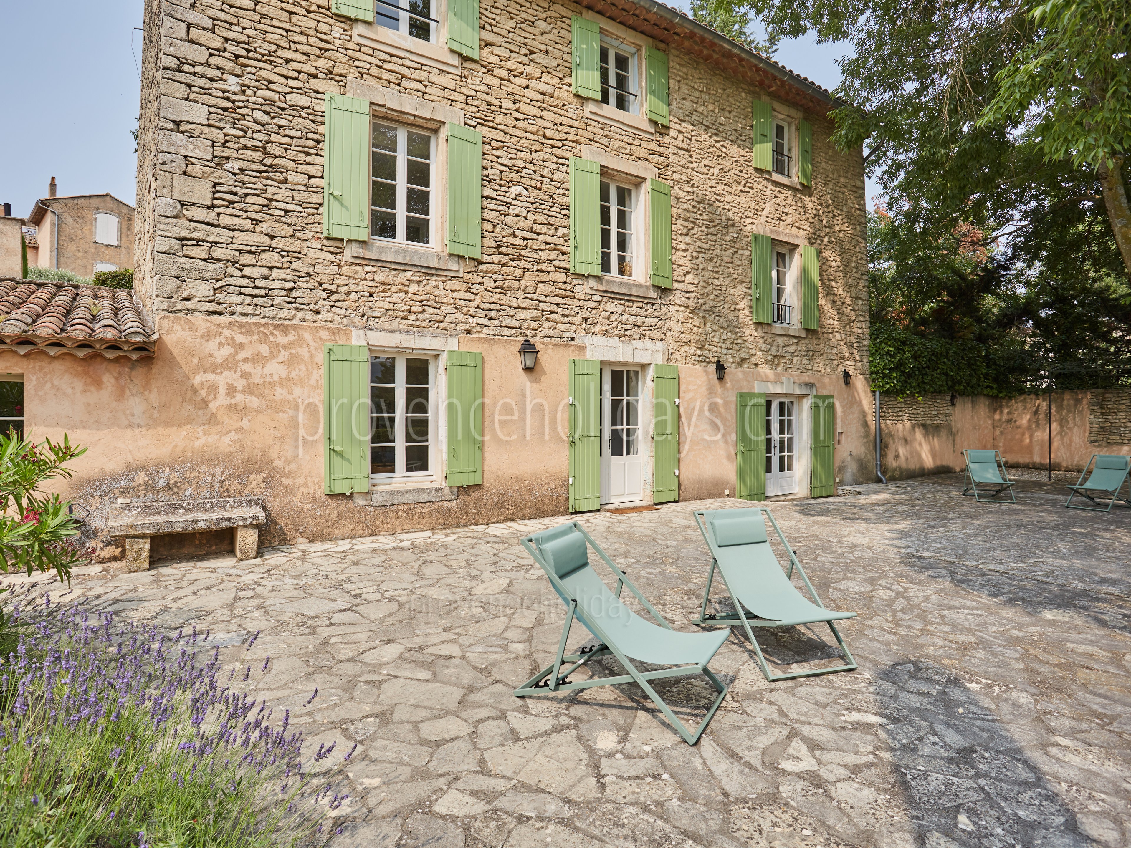 15 - La Maison de Goult: Villa: Exterior