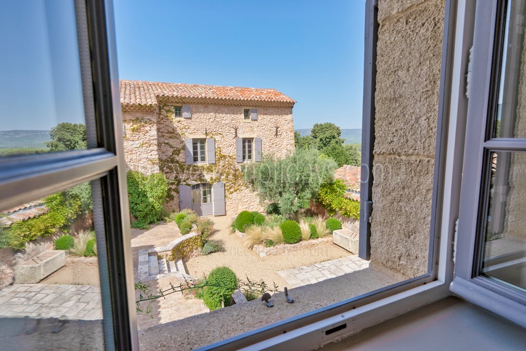 41 - Domaine de la Sainte Victoire: Villa: Exterior