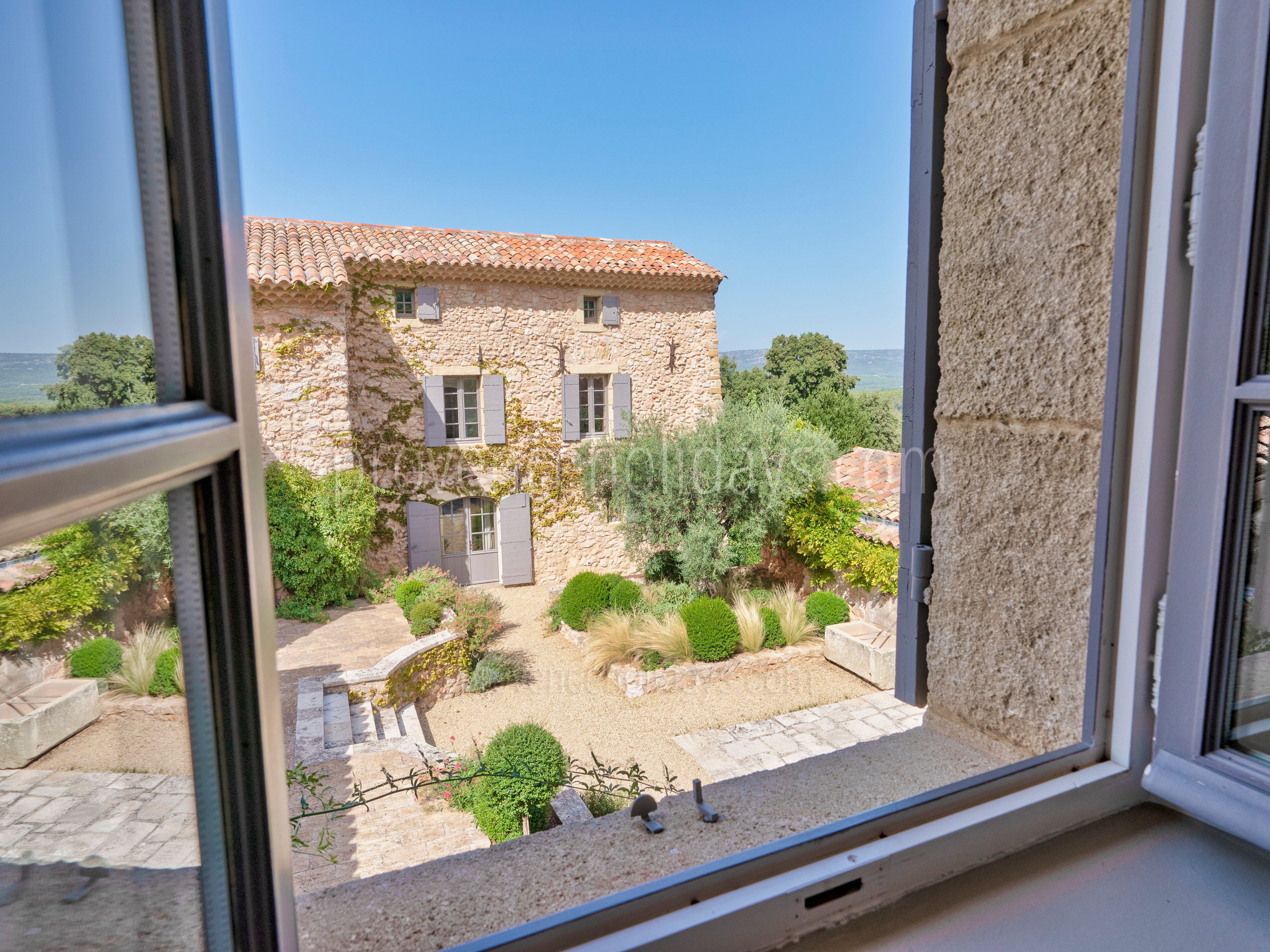 41 - Domaine de la Sainte Victoire: Villa: Exterior
