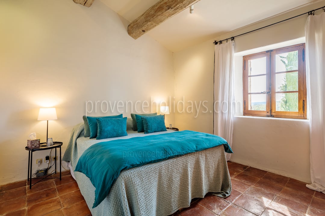 25 - Bastide de Luberon: Villa: Interior