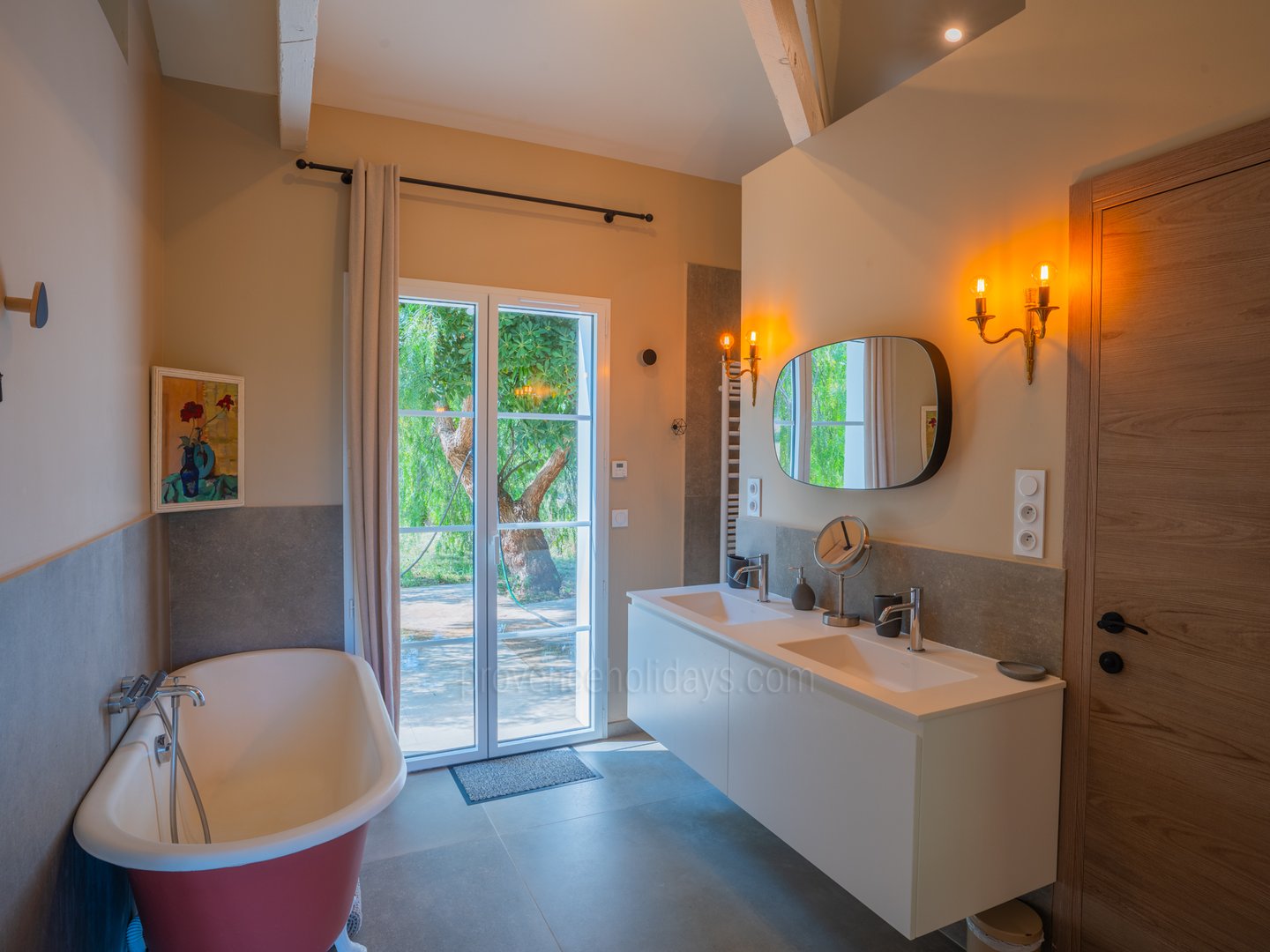 19 - Bastidon: Villa: Bathroom