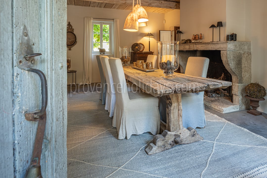 15 - Le Mazet des Collines: Villa: Interior