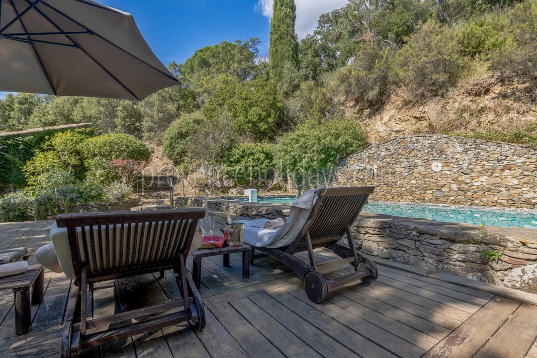 8 - Steinernes hameau in La Garde-Freinet: Villa: Pool