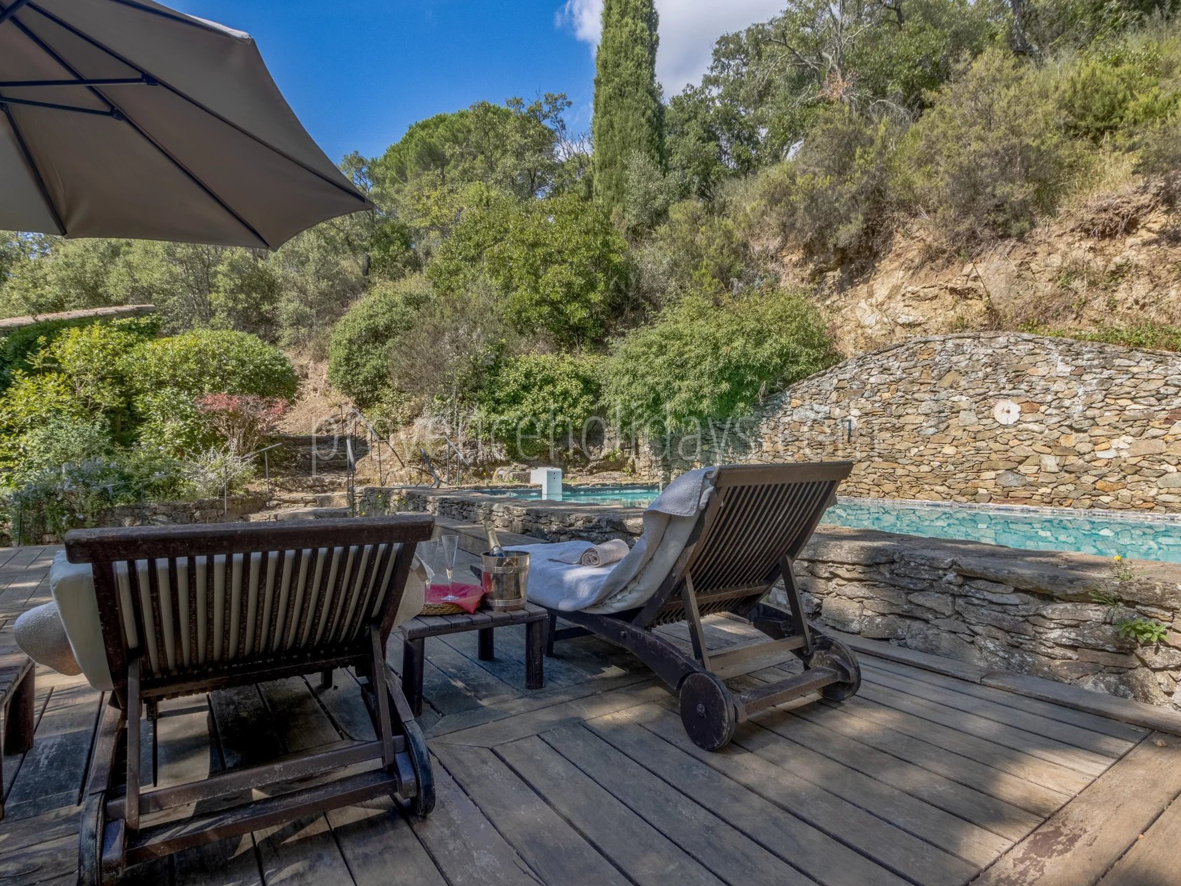 8 - Steinernes hameau in La Garde-Freinet: Villa: Pool