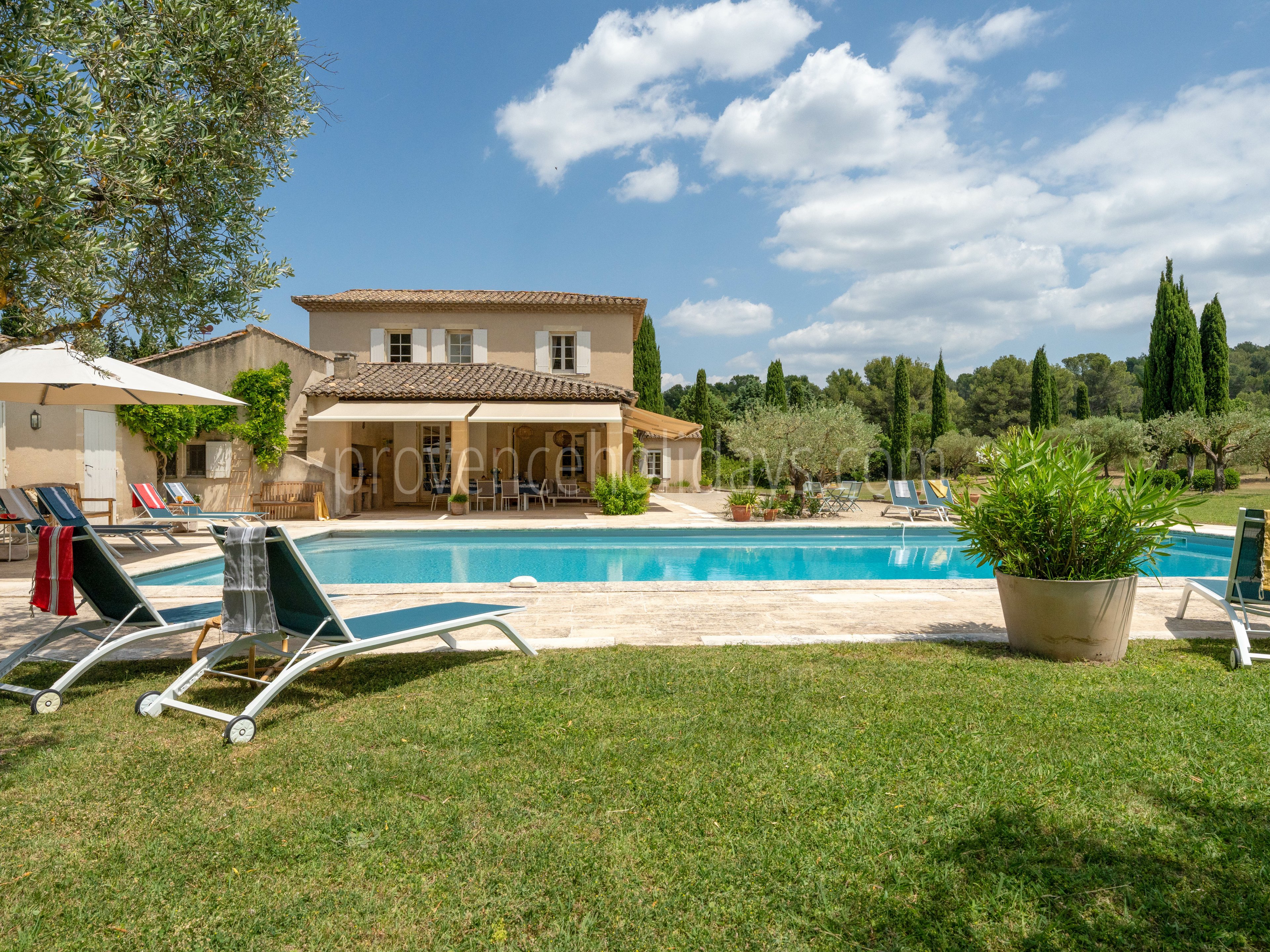 7 - Mas des Trois Cyprès: Villa: Pool