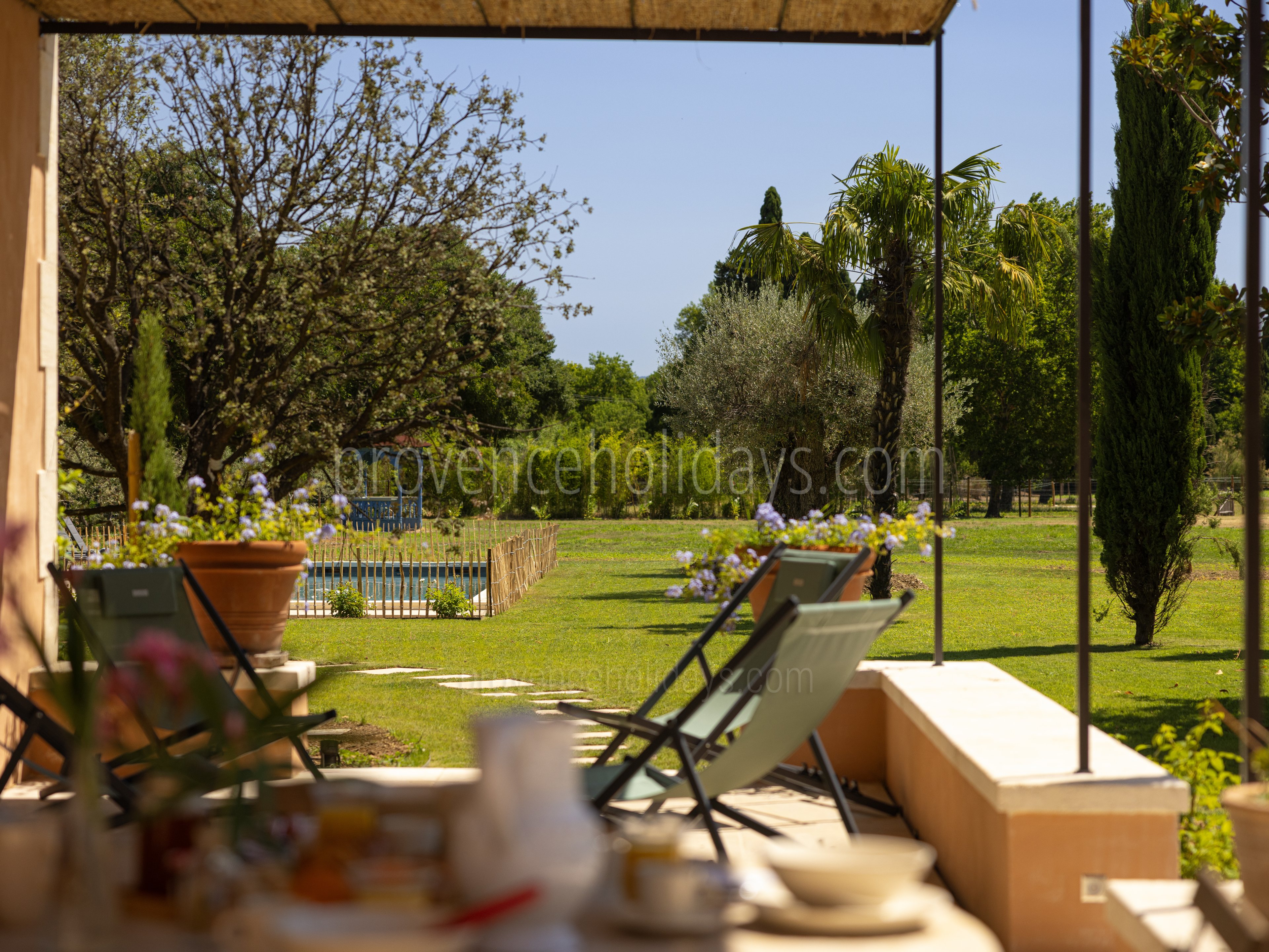 13 - Le Mas des Jardins: Villa: Exterior