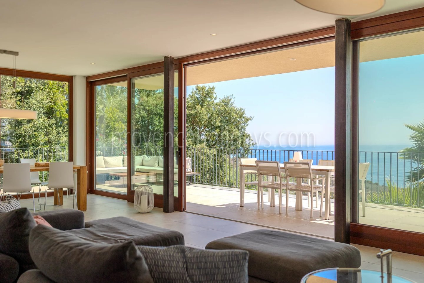 20 - Villa met zwembad in Rayol-Canadel-sur-Mer: Villa: Interior