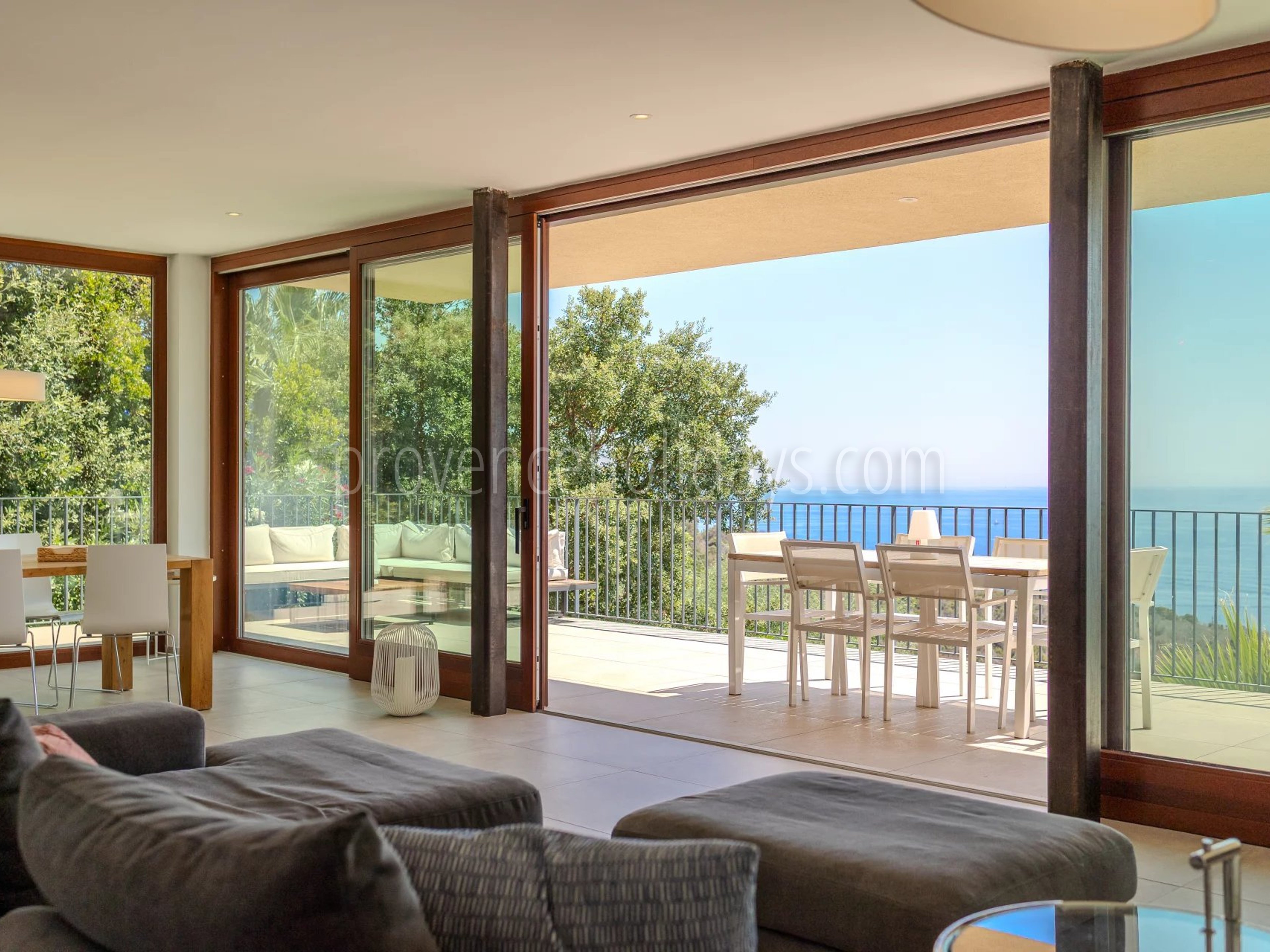 20 - Villa met zwembad in Rayol-Canadel-sur-Mer: Villa: Interior
