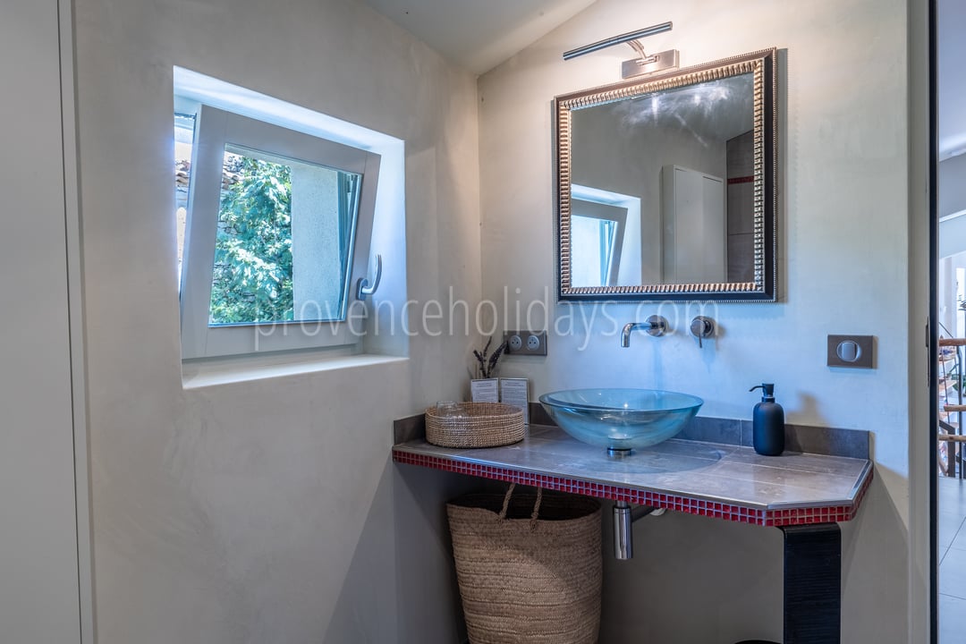 31 - Le Mas du Vallon: Villa: Bathroom