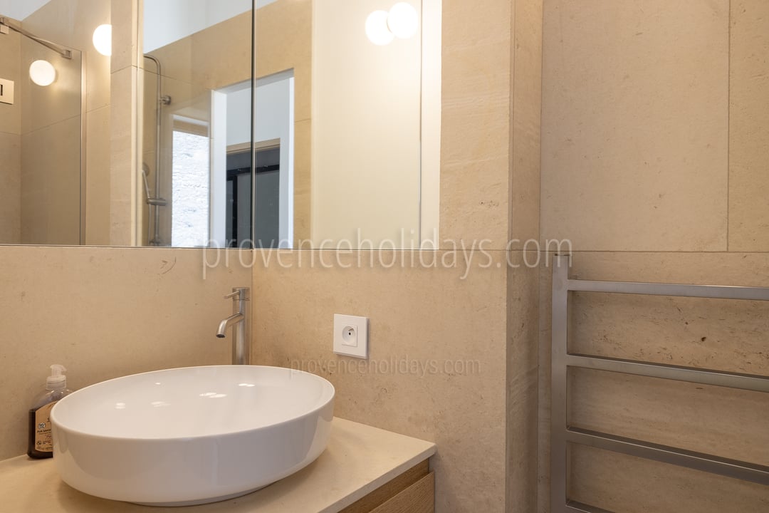 13 - Maison La Source: Villa: Bathroom