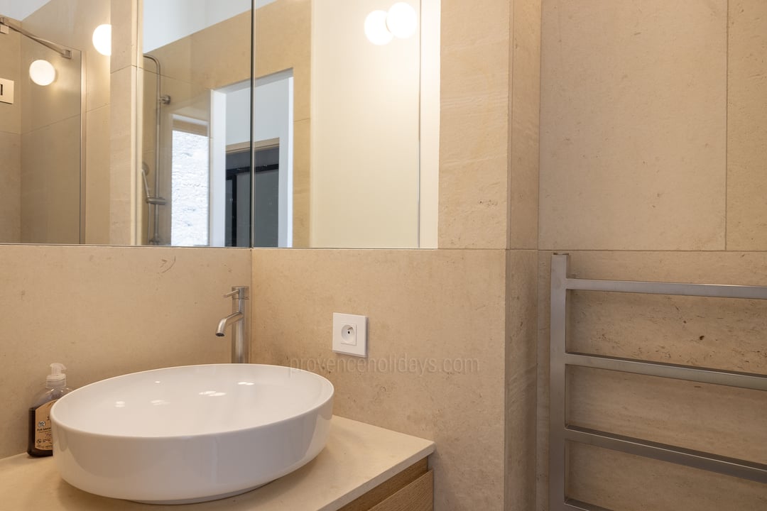 13 - Maison La Source: Villa: Bathroom