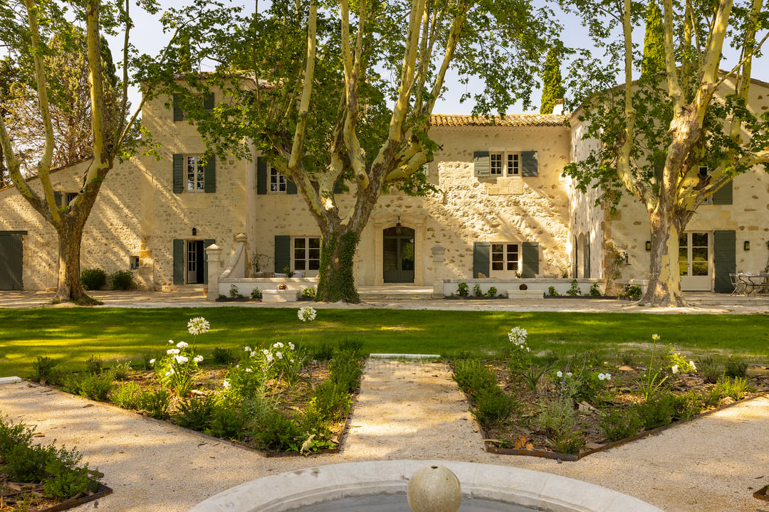 1 - Bastide Mouriès: Villa: Exterior