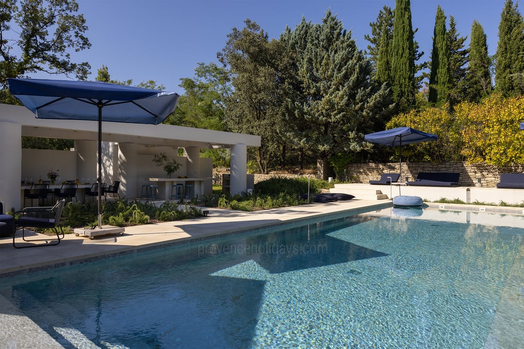 Luxurious renovated Mas with panoramic view on Ménerbes
