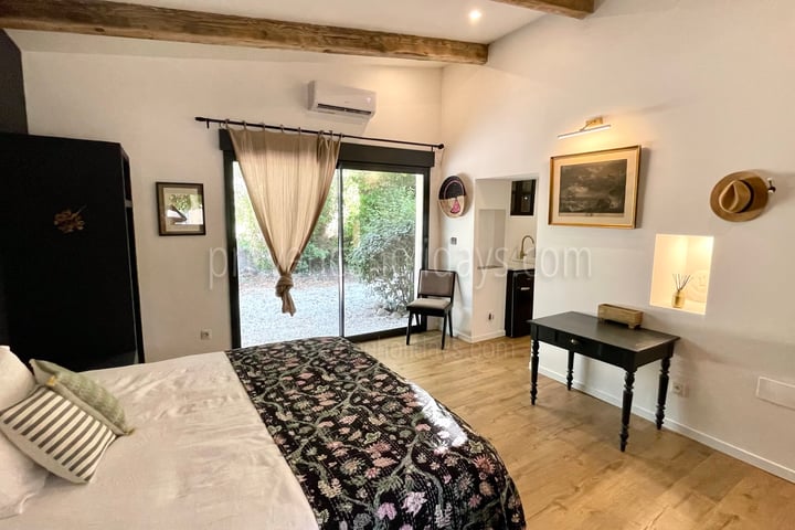 47 - Le Mas des Figues: Villa: Bedroom