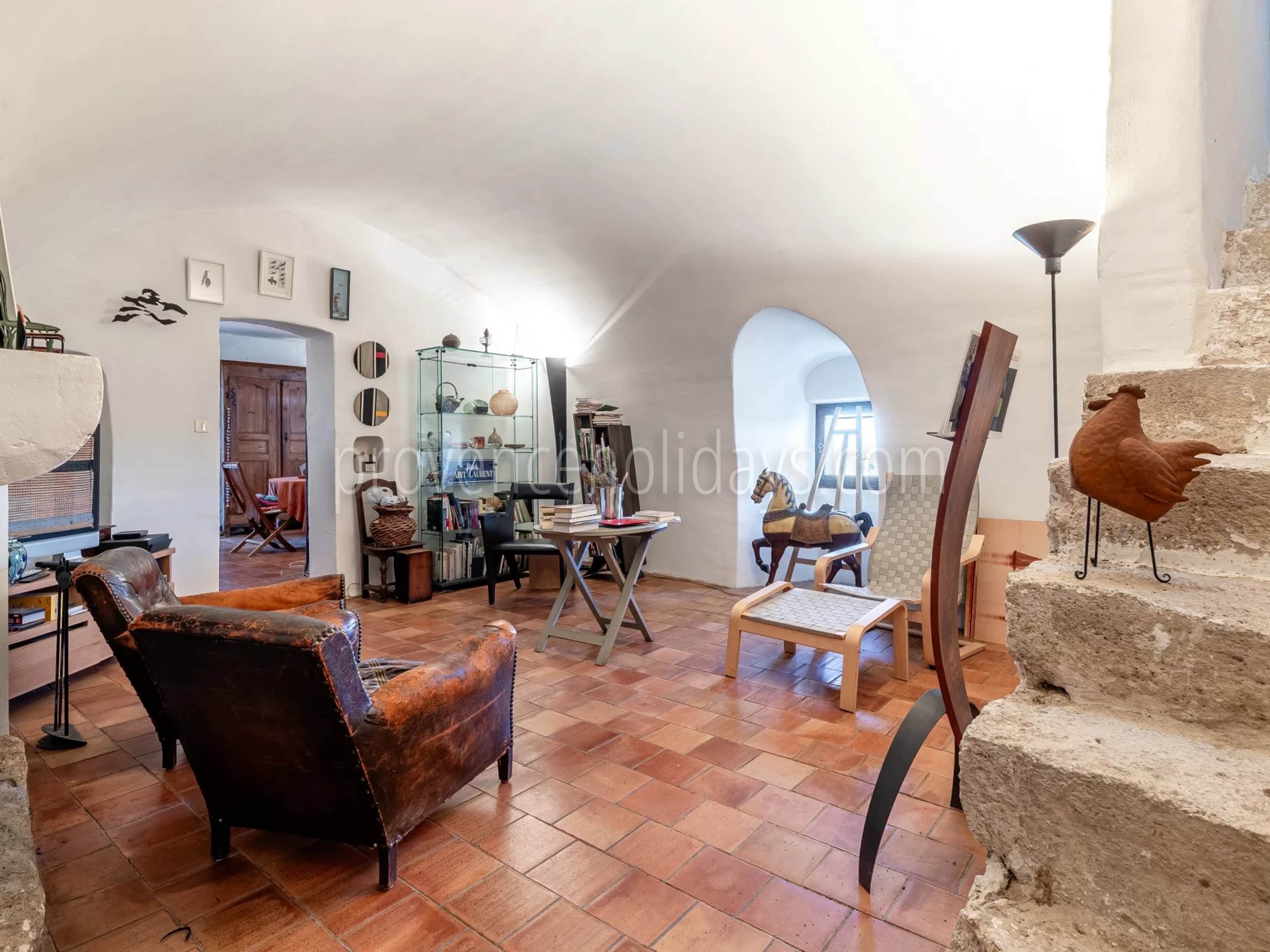 16 - Stone property in Cucuron: Villa: Interior