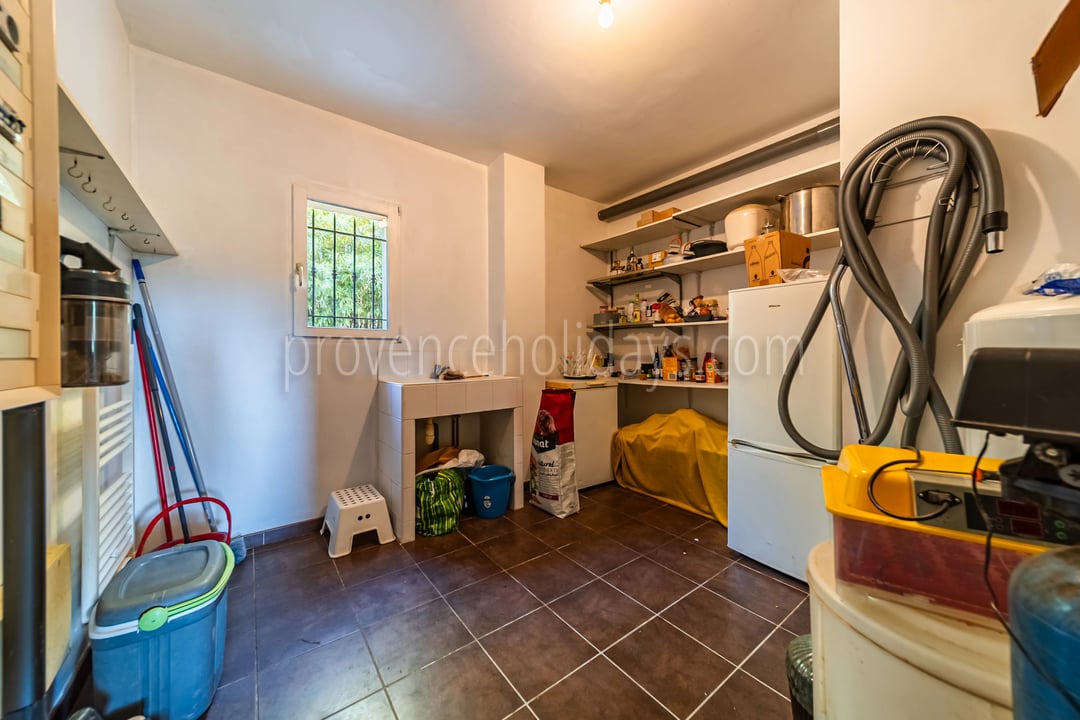 17 - Character house in Cabrières-d’Avignon: Villa: Interior