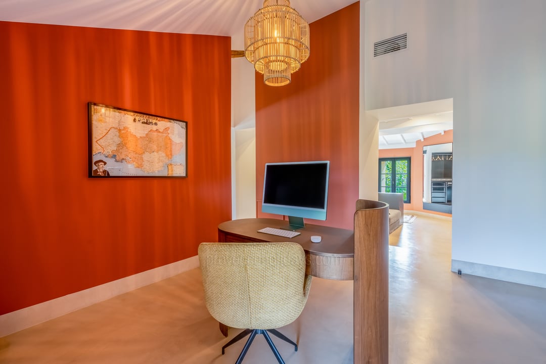 35 - Mas de Seguret: Villa: Interior