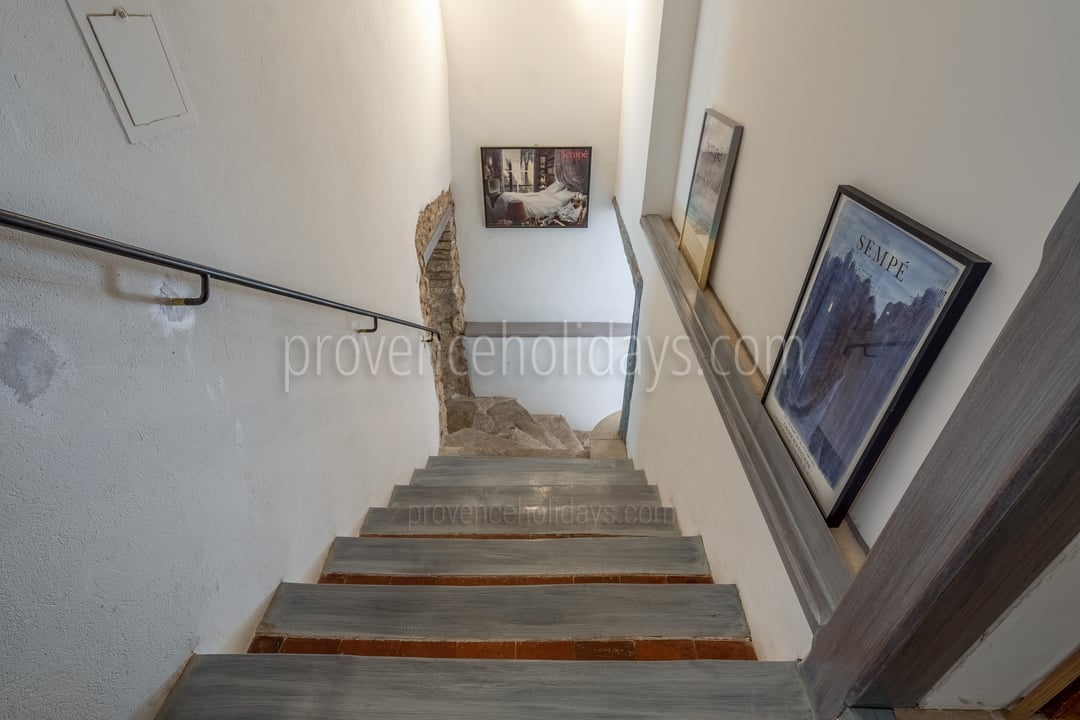 25 - Mas des Aires: Villa: Interior