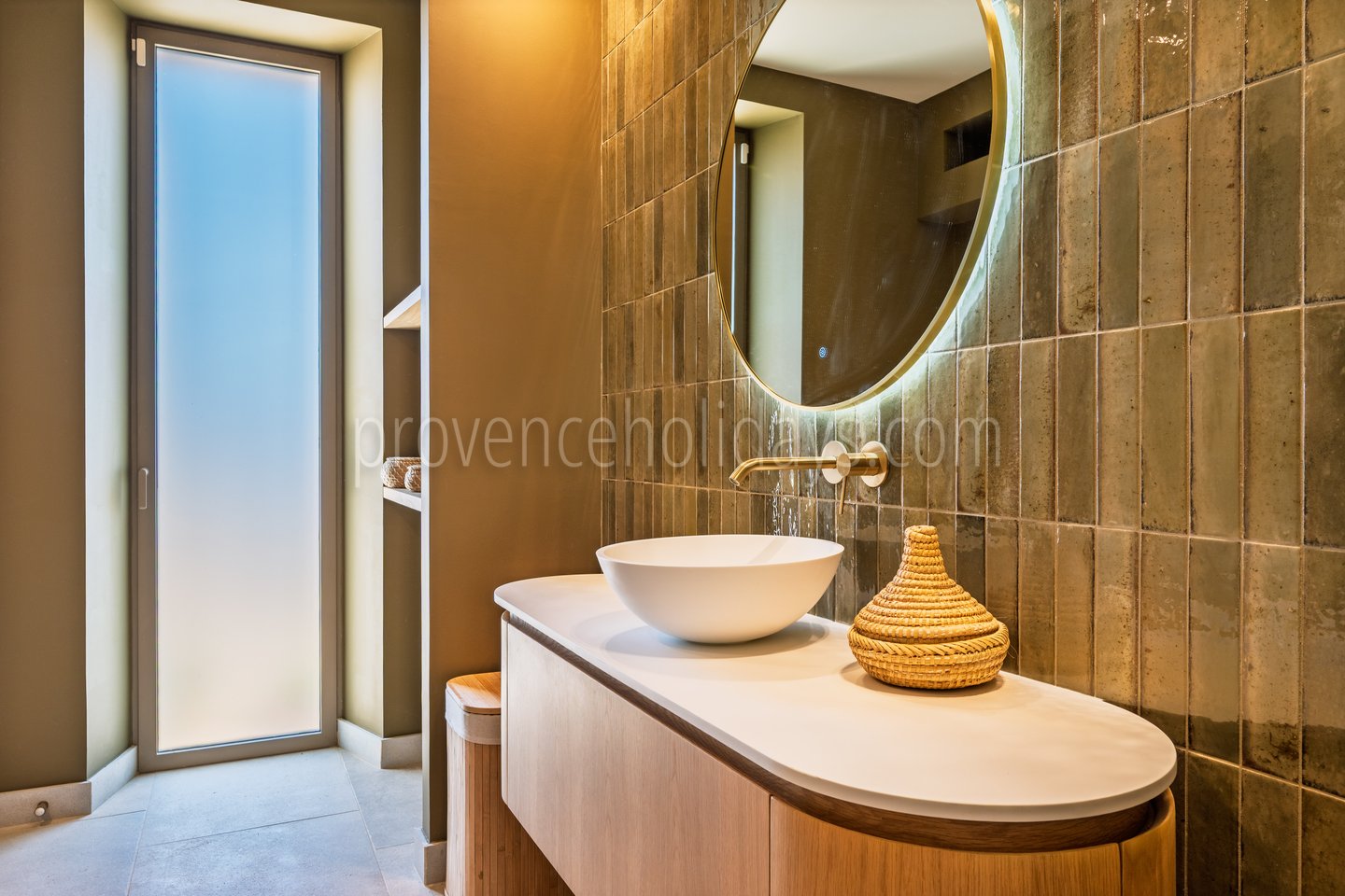 26 - Mas Althéa: Villa: Bathroom 2