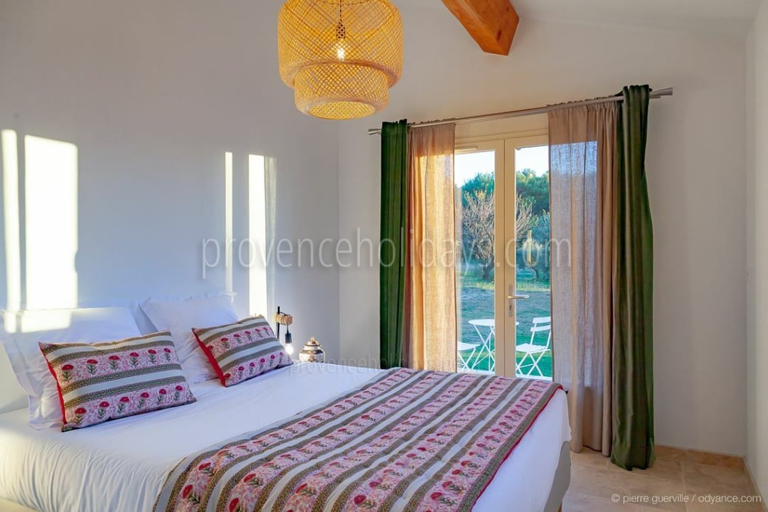 22 - Chez Paola: Villa: Bedroom
