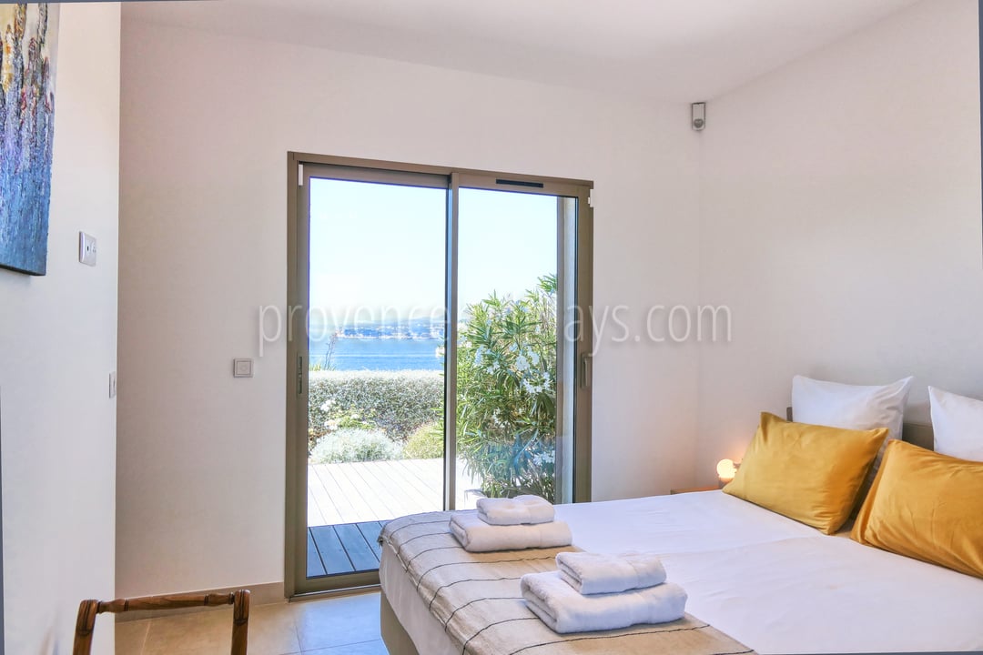 14 - Villa Florensia: Villa: Bedroom