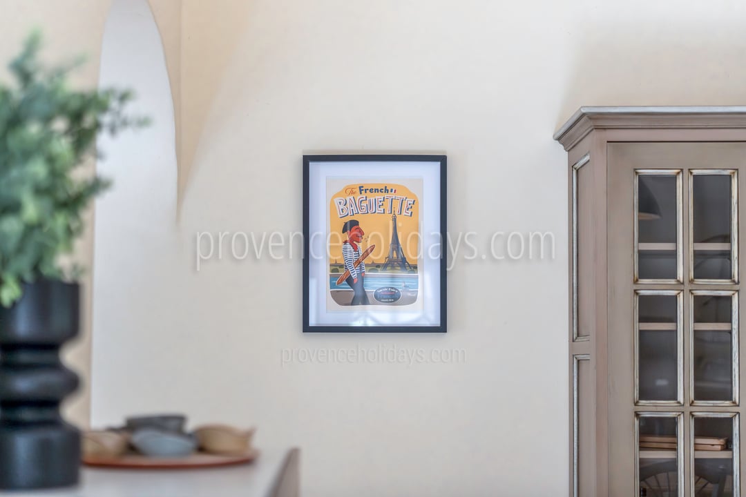 19 - Mas des Songes: Villa: Interior