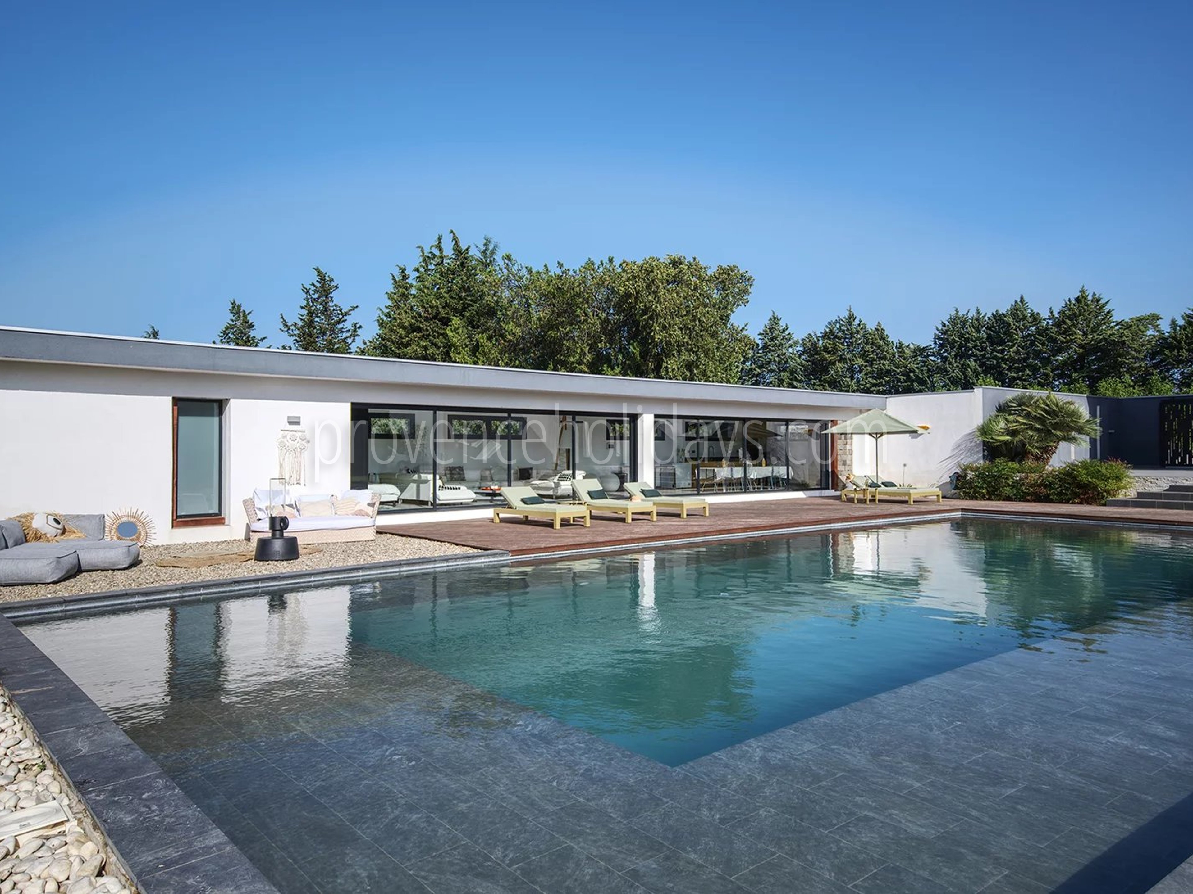 19 - House with pool house in Eyguières: Villa: Pool