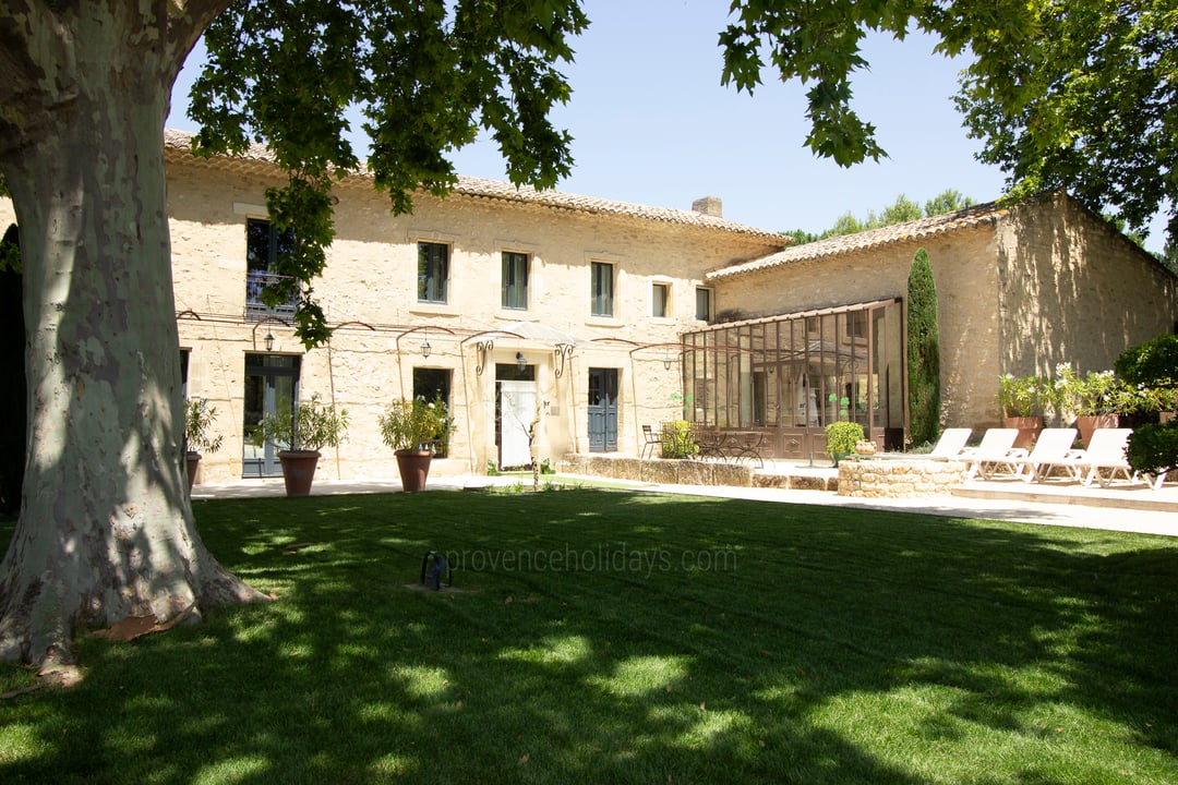 Atemberaubendes Bauernhaus mit beheiztem Pool und Gästehaus 