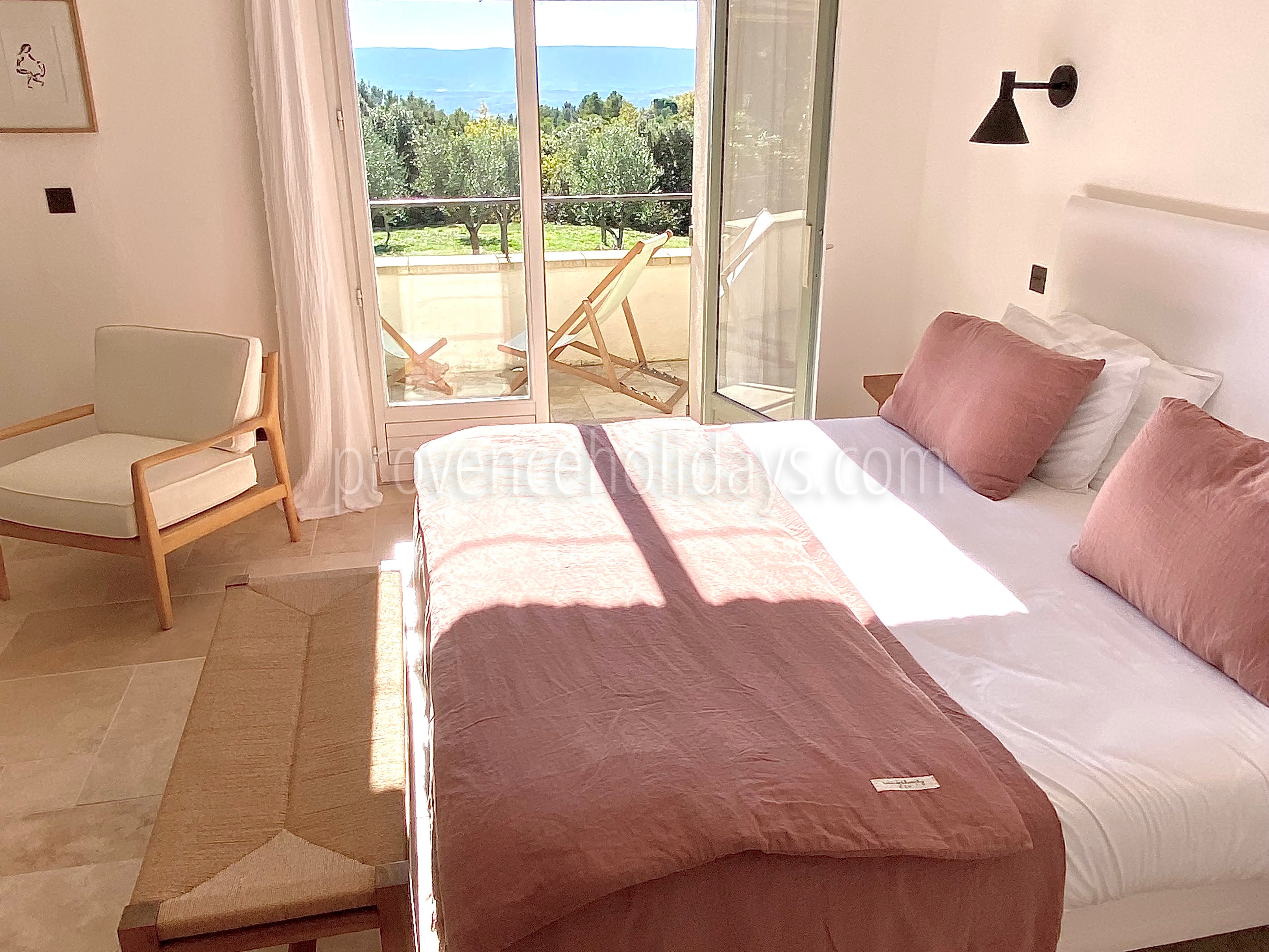 43 - Mas des Collines du Luberon: Villa: Bedroom