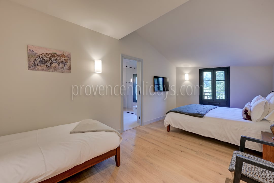 48 - Le Moulin: Villa: Bedroom