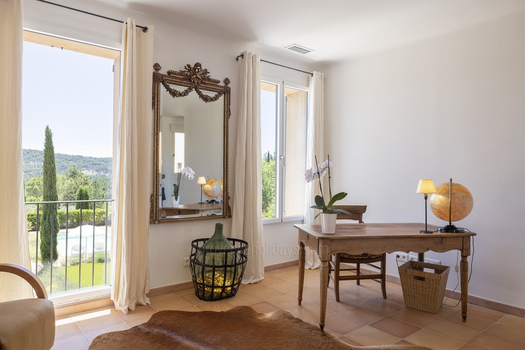 24 - Maisons des écoliers: Villa: Bedroom