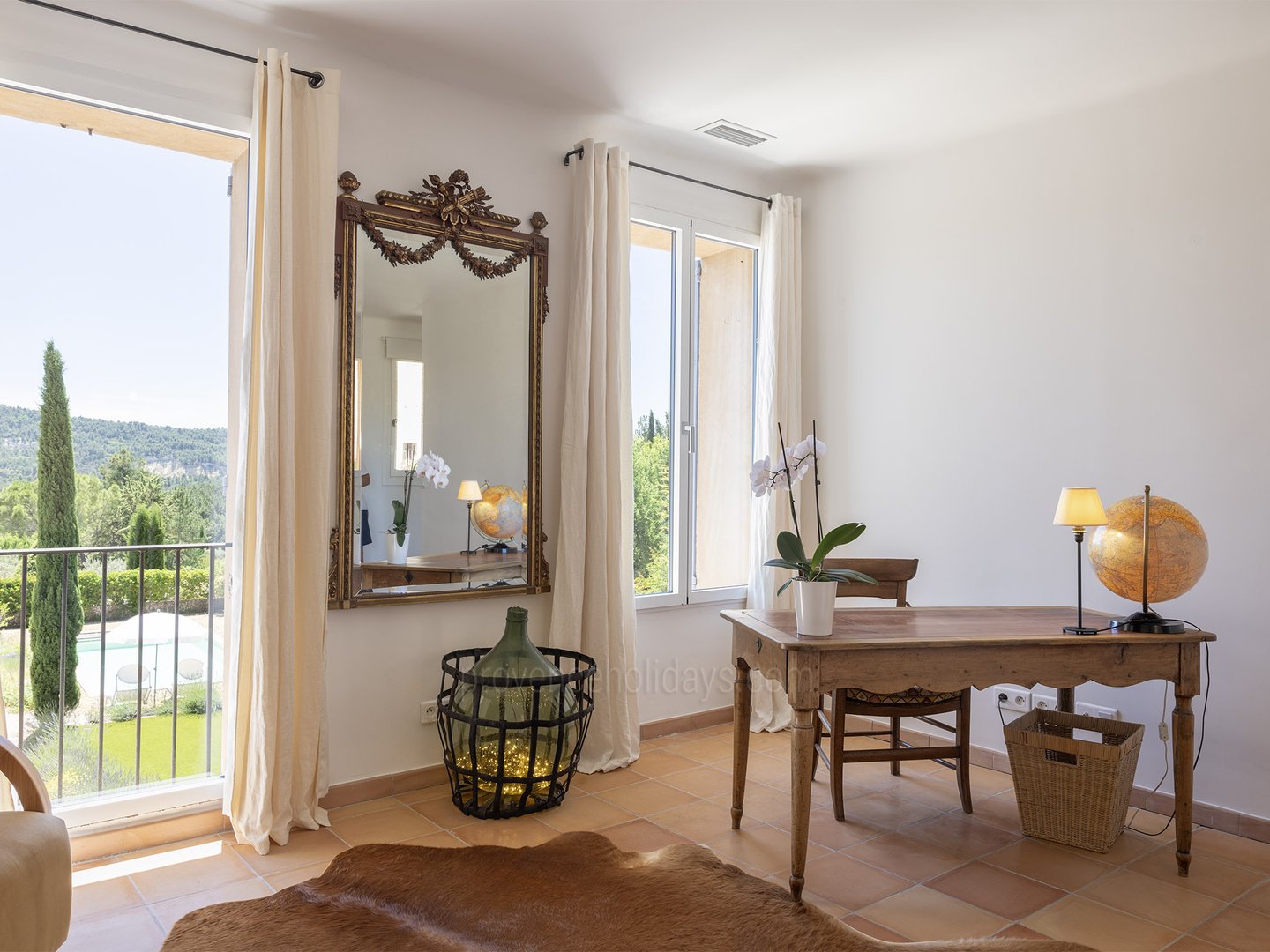 24 - Maisons des écoliers: Villa: Bedroom