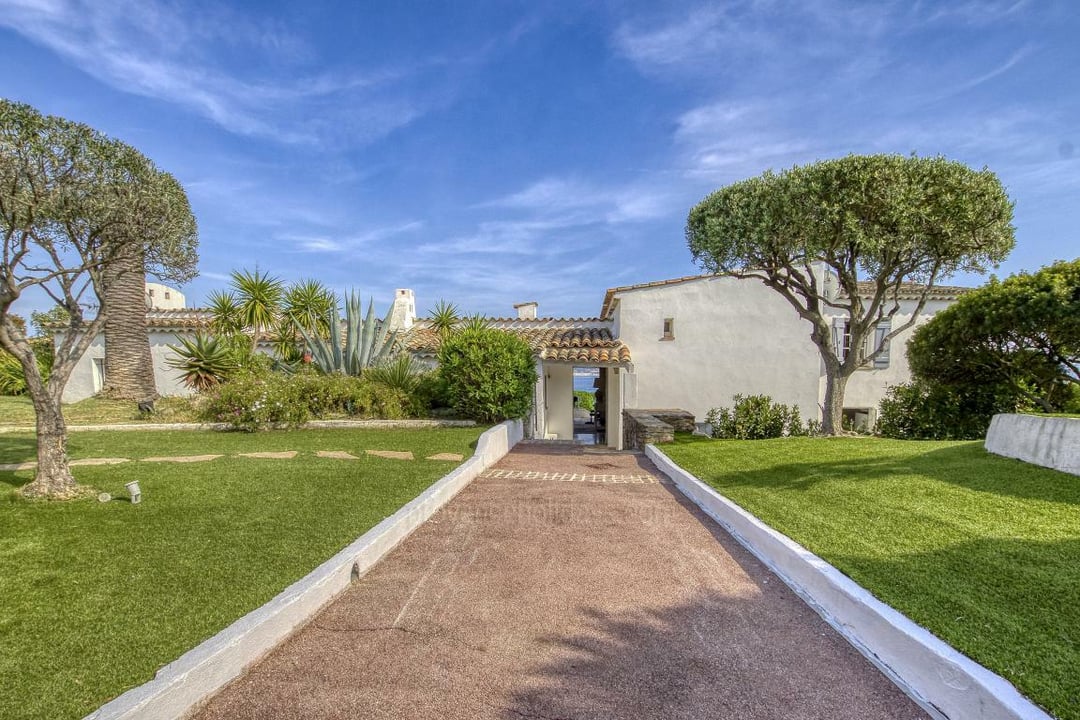 5 - Azur Sérénité: Villa: Exterior