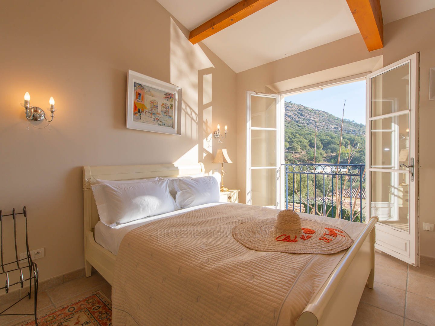4 - Villa Grimaldi: Villa: Bedroom